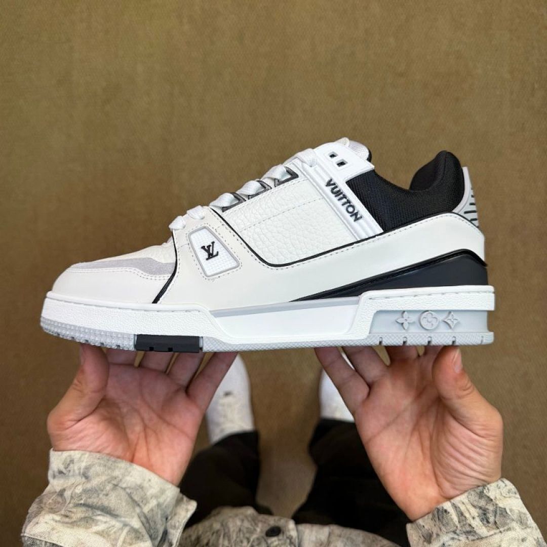 Louis Vuitton LV Trainer Sneaker White Black Grey Men's Luxury Designer Shoes