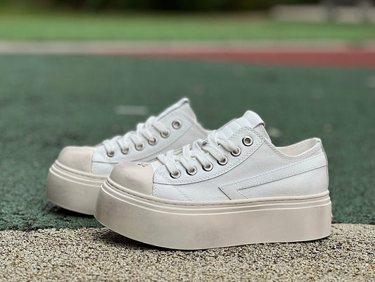 Fila Women's Stackhouse Crossover Platform Low-Top Canvas Sneakers