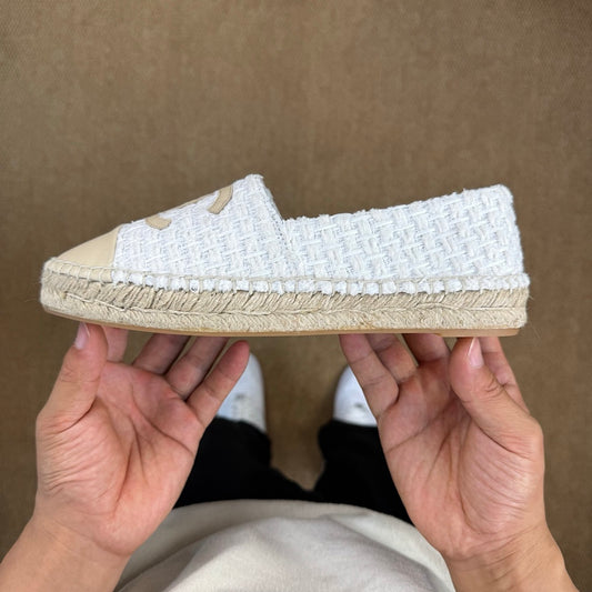 Chanel Espadrilles White Tweed & Beige Lambskin Cap Toe