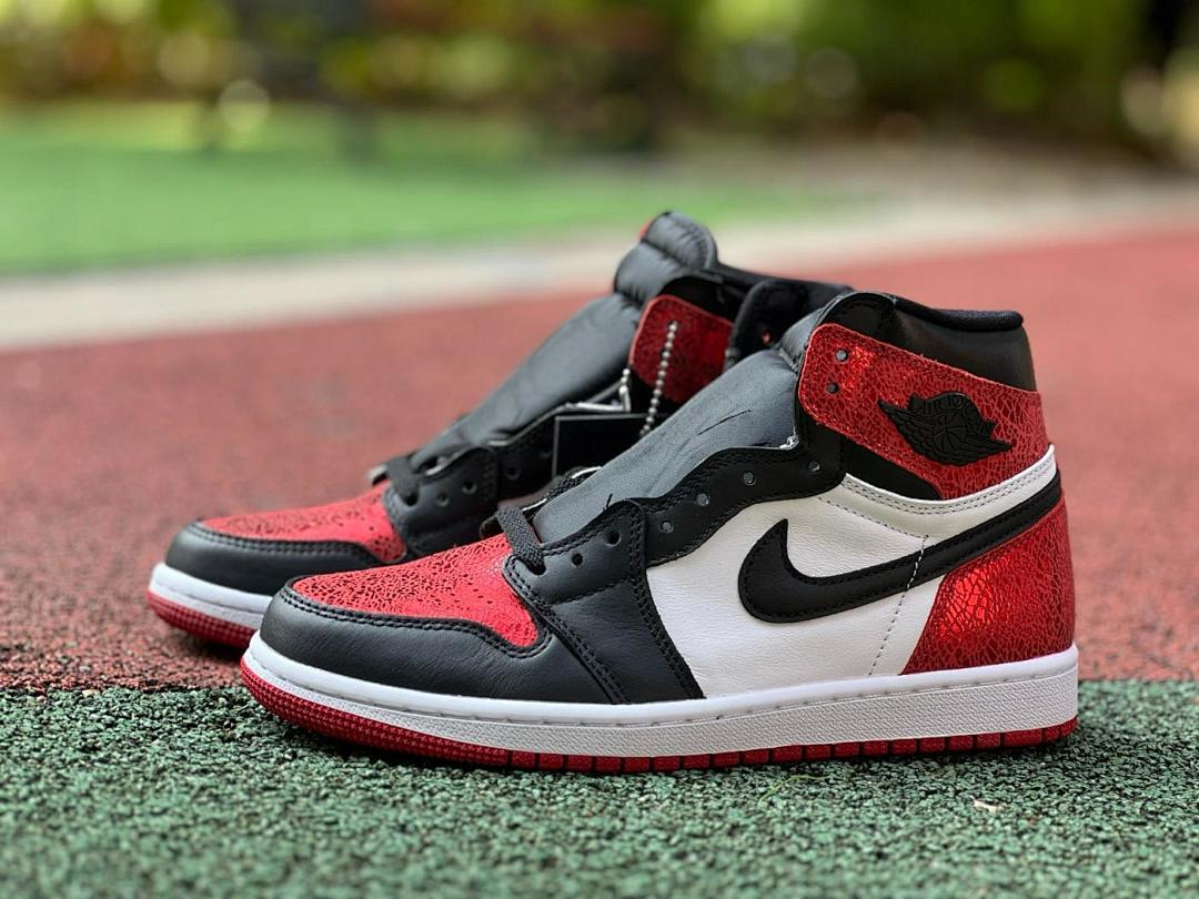Air Jordan 1 Retro High OG Shattered Backboard 3.0 555088-028