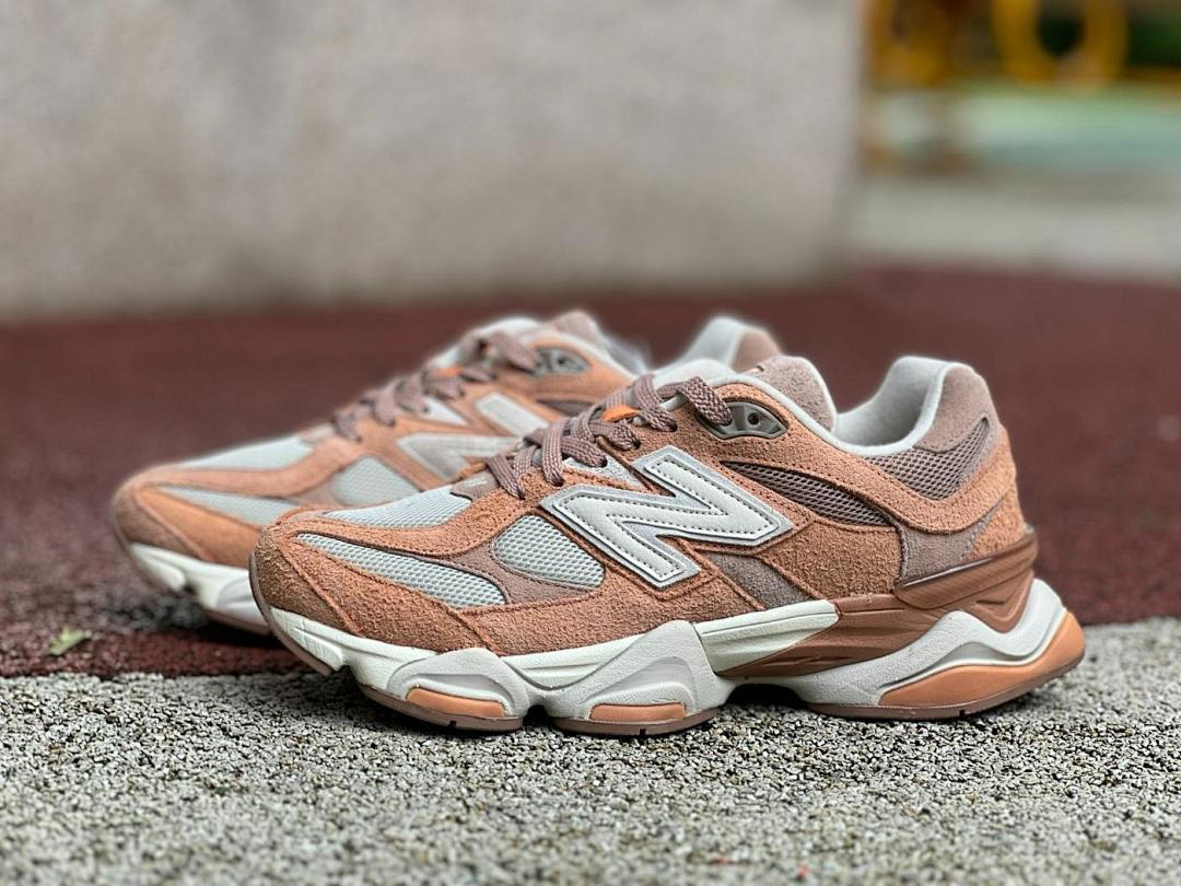 New Balance 9060 Workwear U9060BRN