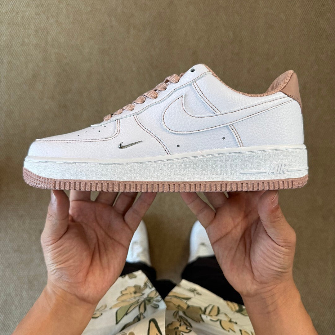 Nike Air Force 1 Low LX White Dusty Pink FN7641-100