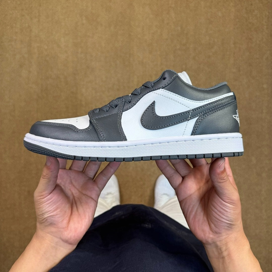 Air Jordan 1 Low "Atmosphere Grey" 553558-040