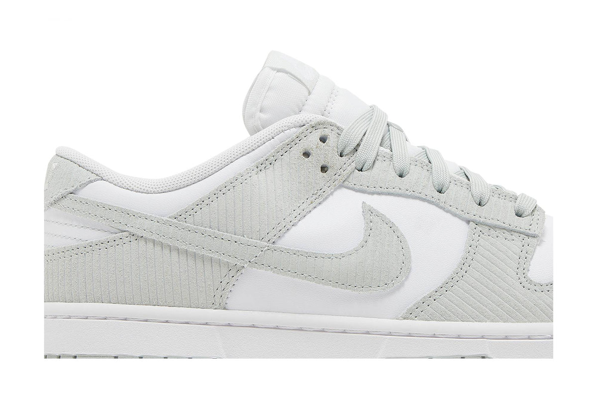 ( Women ) Nike Dunk Low Light Silver Corduroy FN7658-100