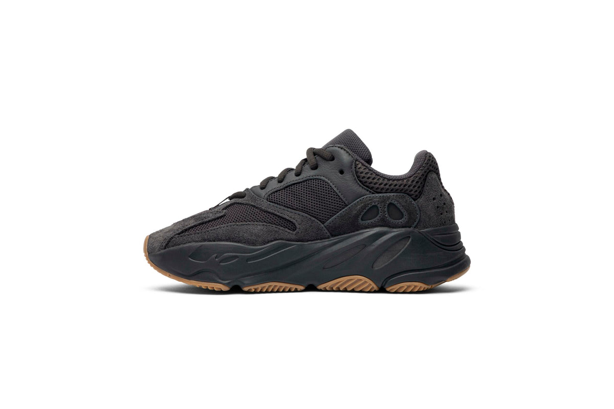 Adidas Yeezy Boost 700 Utility Black FV5304