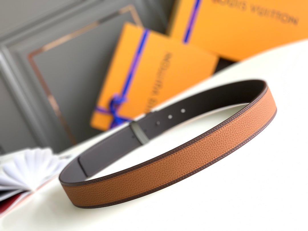 Louis Vuitton LV Initiales 40mm Reversible Leather Belt in Brown, Men's Luxury Accessory