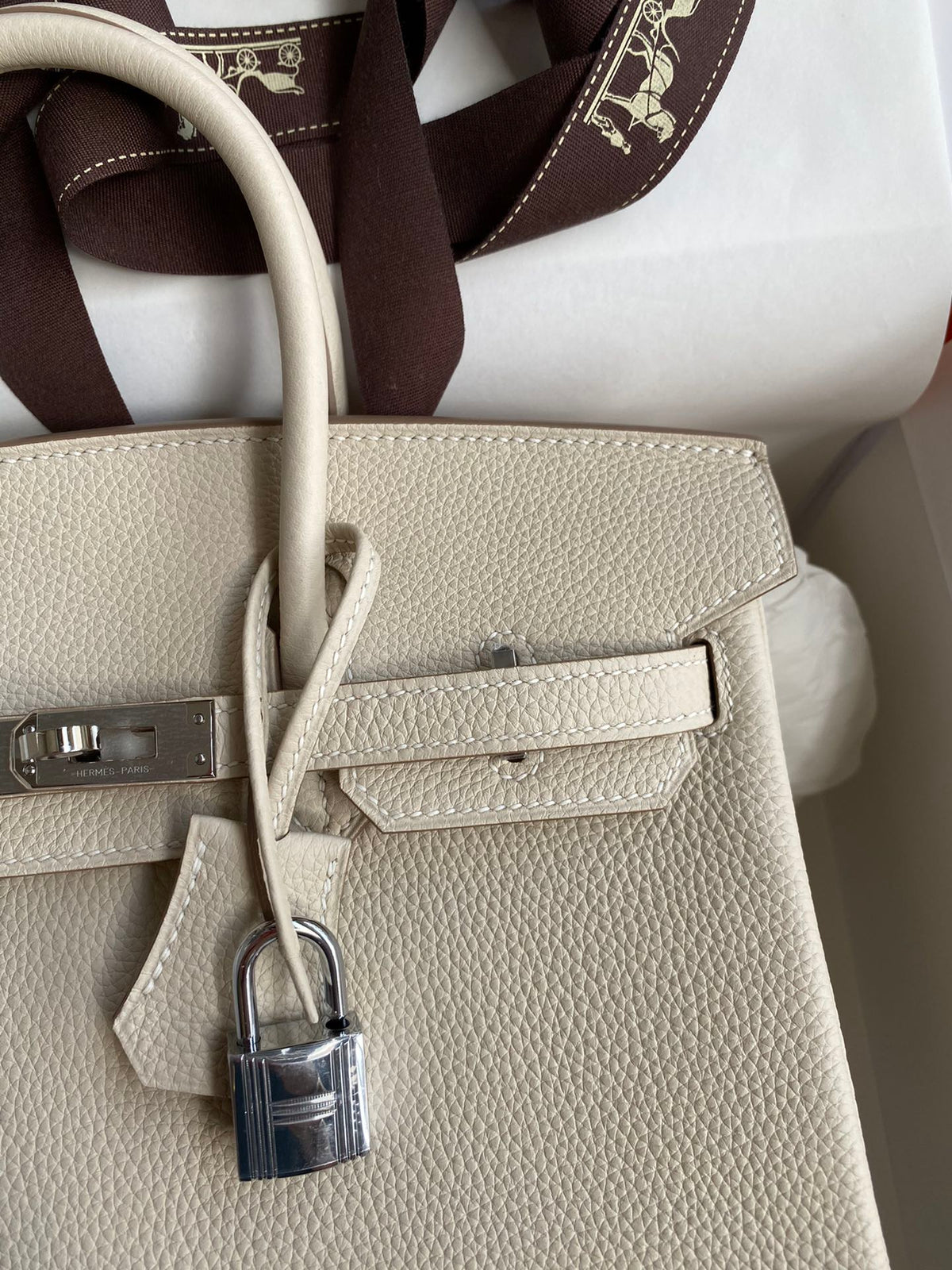 Hermès Birkin 25 Handbag in Cream Leather with Palladium Hardware