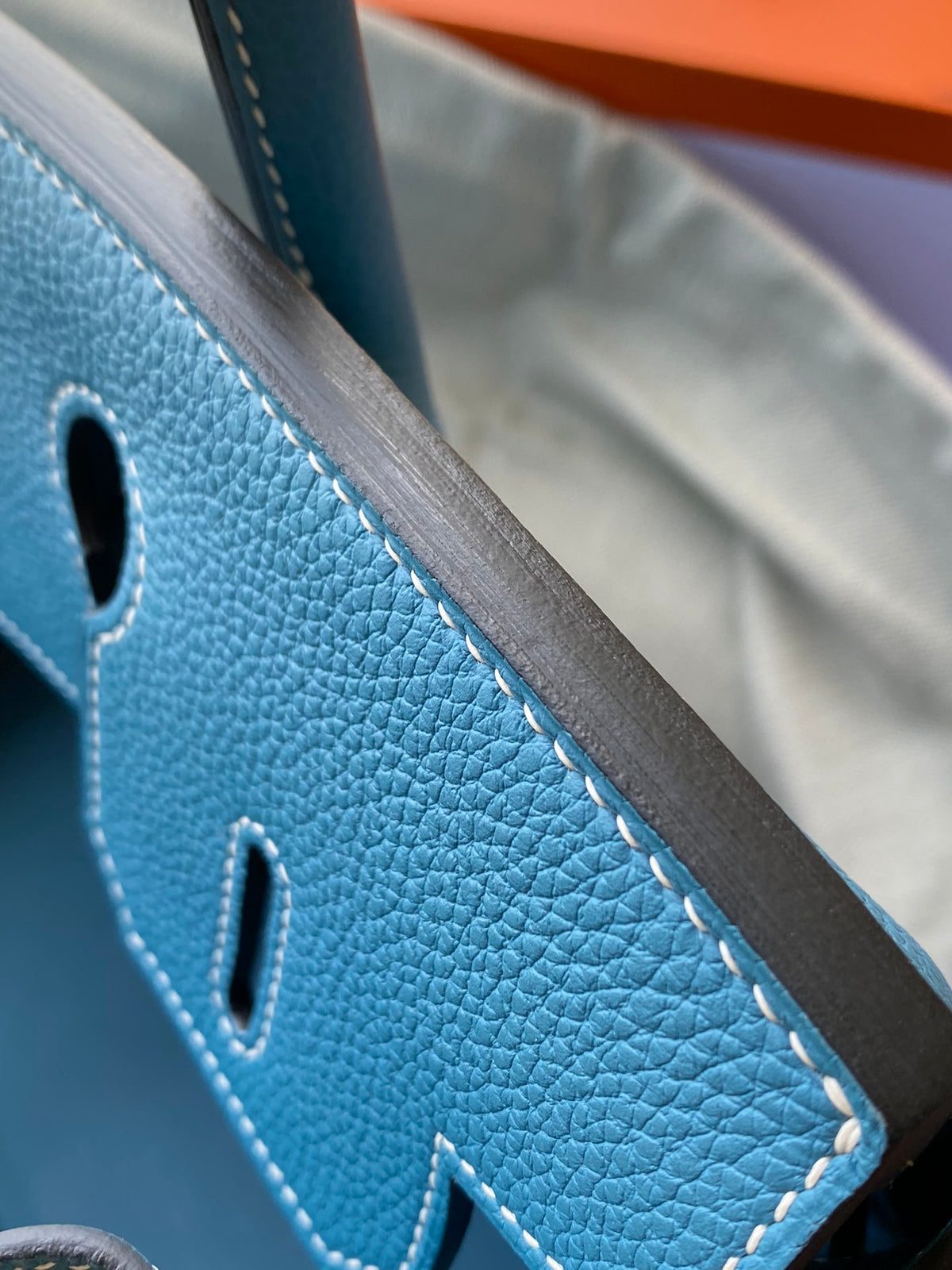 Hermès Birkin 25 Blue Leather Handbag with Palladium Hardware and Bag Charm